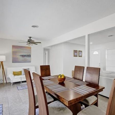 Beautiful 4 Bedrooms/Pool/Walk To Beach Deerfield Beach Dış mekan fotoğraf