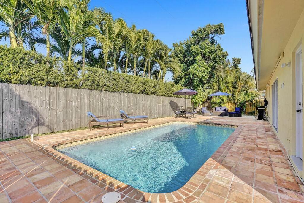 Beautiful 4 Bedrooms/Pool/Walk To Beach Deerfield Beach Dış mekan fotoğraf