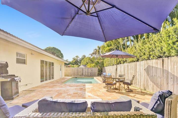 Beautiful 4 Bedrooms/Pool/Walk To Beach Deerfield Beach Dış mekan fotoğraf