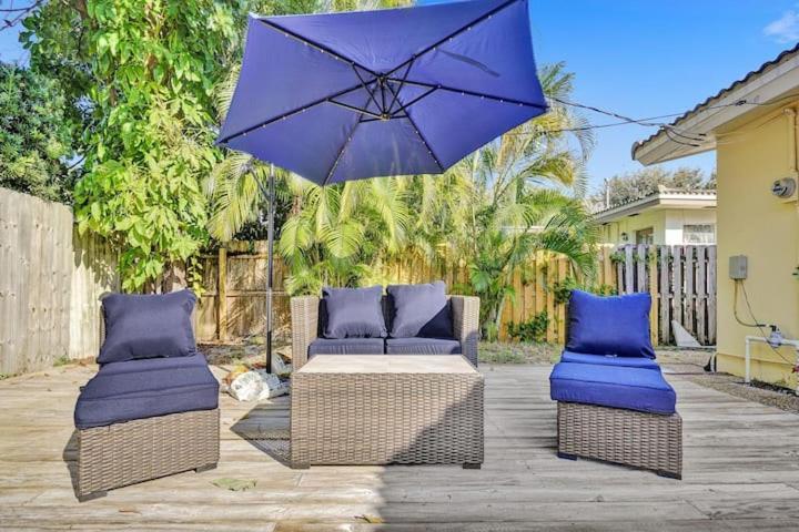 Beautiful 4 Bedrooms/Pool/Walk To Beach Deerfield Beach Dış mekan fotoğraf
